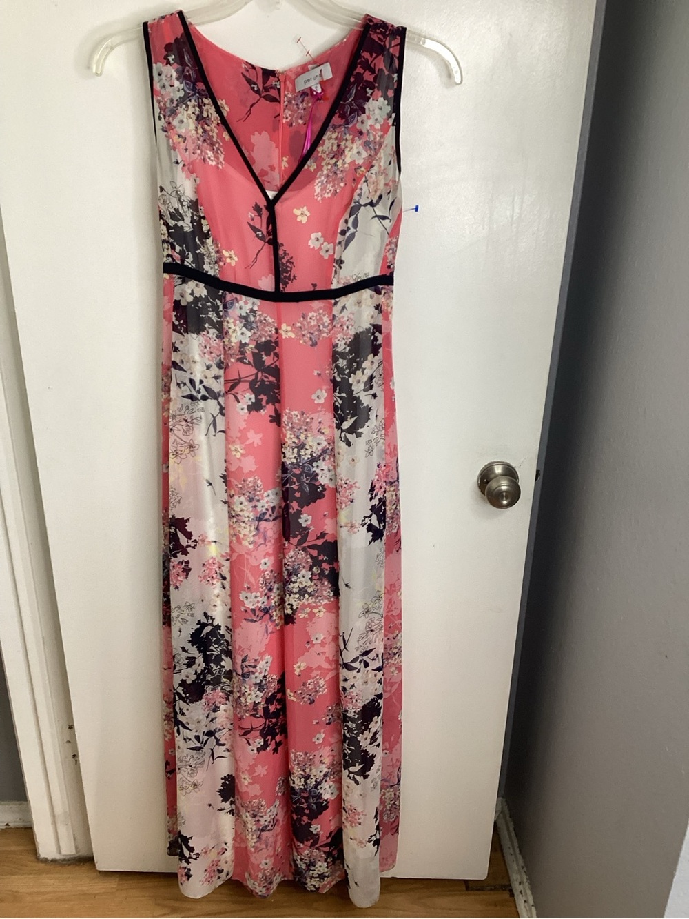 per una Pink and White Floral Maxi Dress with Black Trim 12